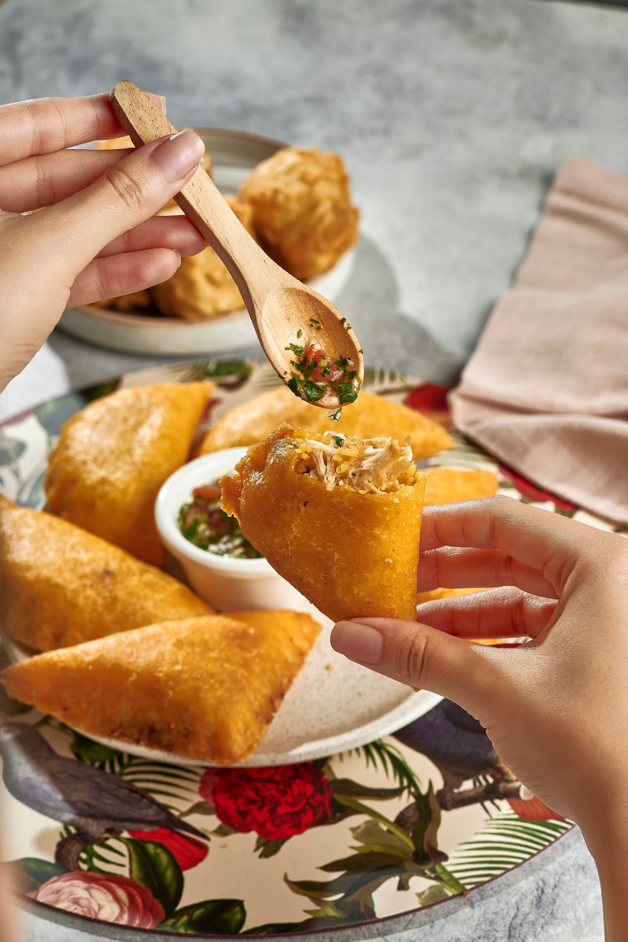 Empanada de Arroz y Pollo recién preparado de Delifresco